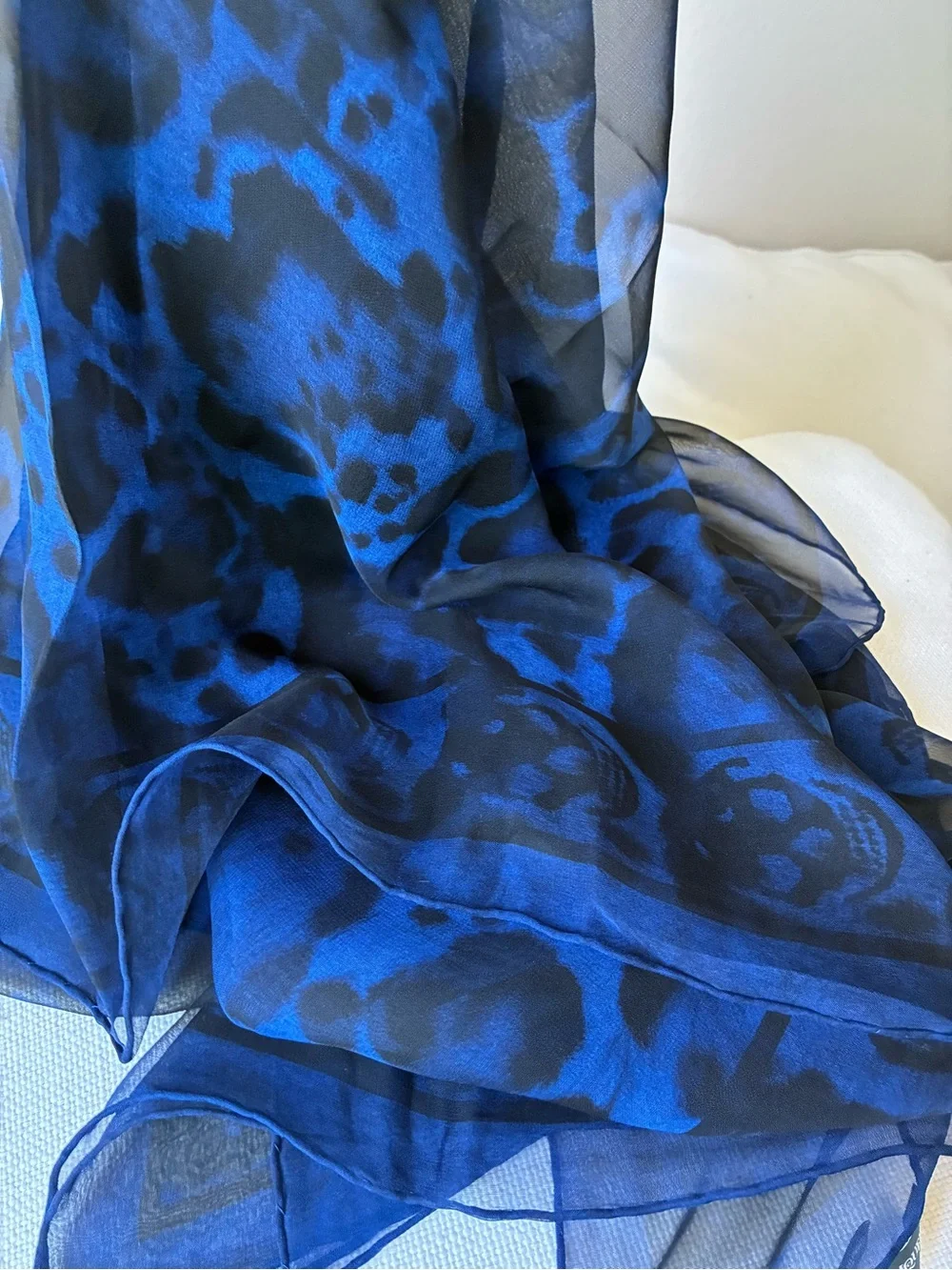*NWT* Alexander McQueen 140*140cm 💙 Blue Skull Leopard Silk Scarf ✨